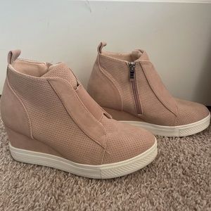 Wedge Sneakers - Blush Pink